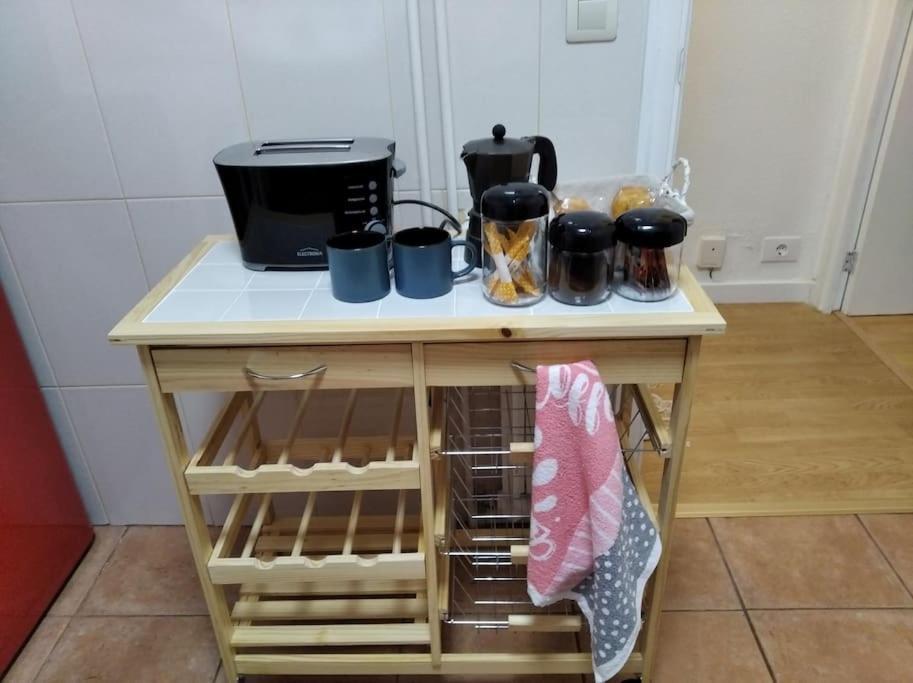 Acogedor, Con Garaje, Centrico. Apartamento Vigo Exterior foto