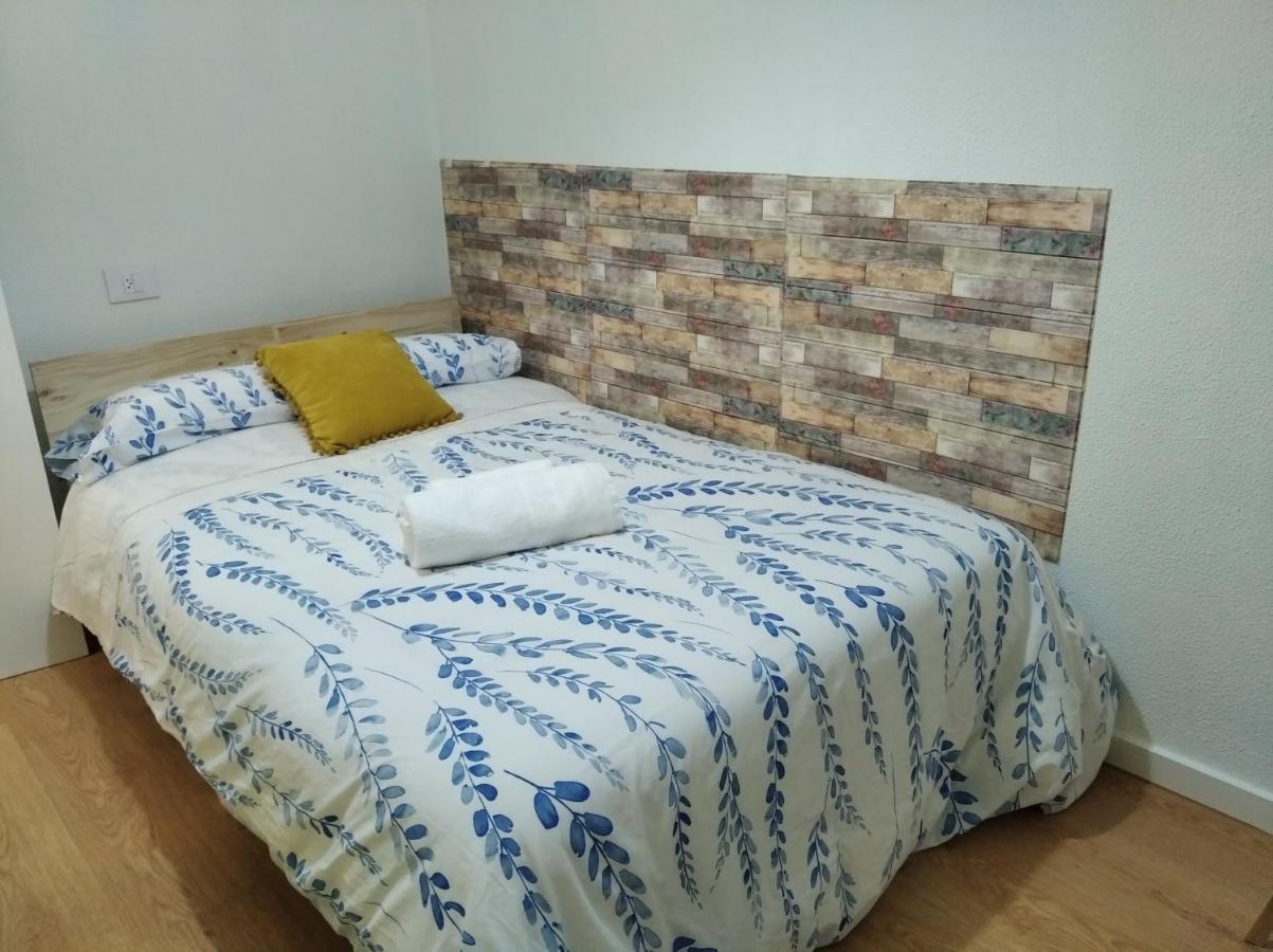 Acogedor, Con Garaje, Centrico. Apartamento Vigo Exterior foto